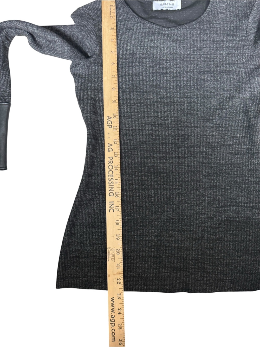 Bailey 44 Gray Knit Top Faux Leather Cuff Sleeves XS Made in USA Minimalist BB34 - Picture 6 of 7
